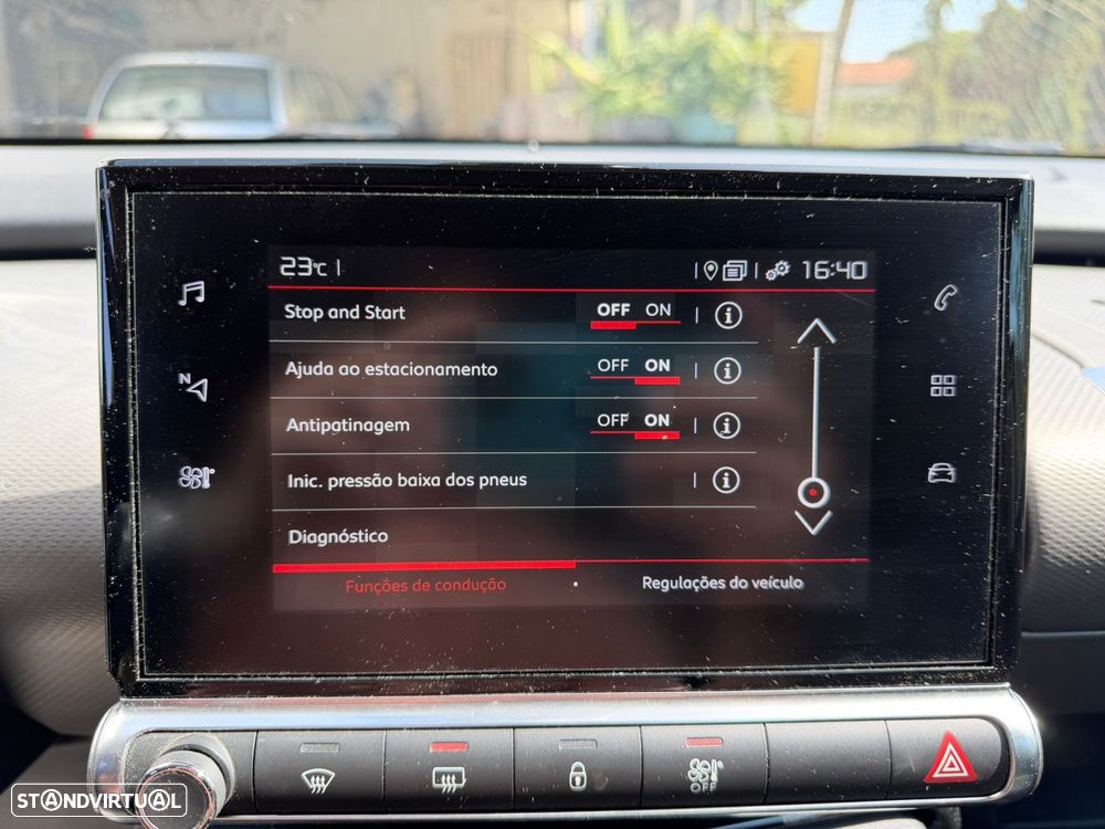 Citroën C4 Cactus 1.2 PureTech Shine EAT6 - 25