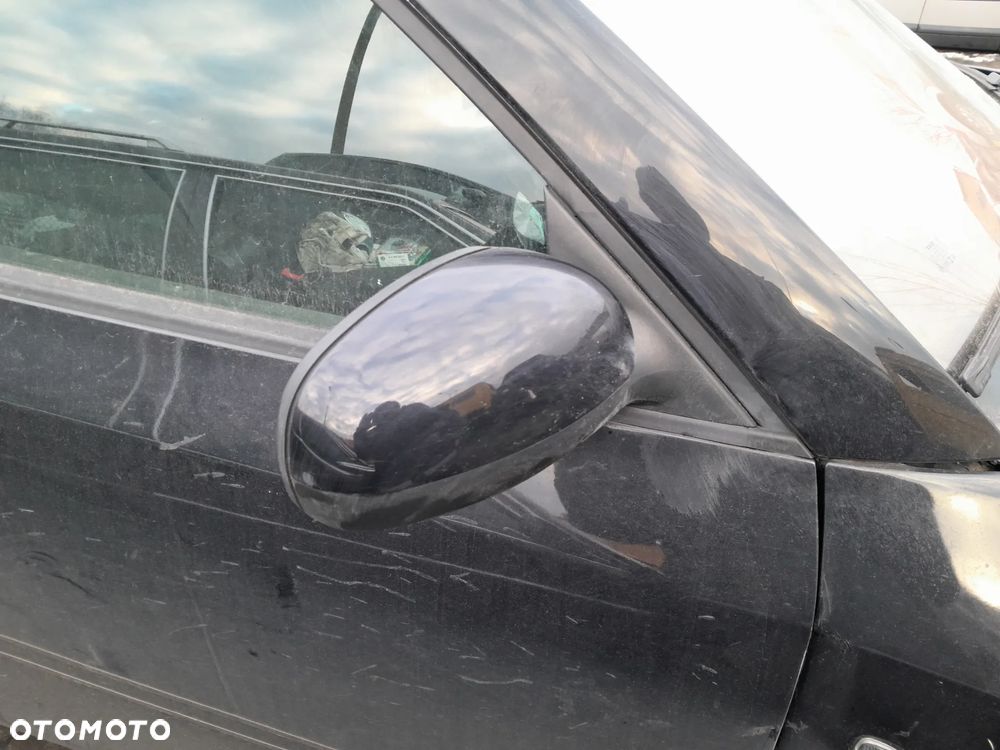 Lusterko zewnętrzne prawe elektryczne SKODA Fabia II 07-14r. 9910 - 1