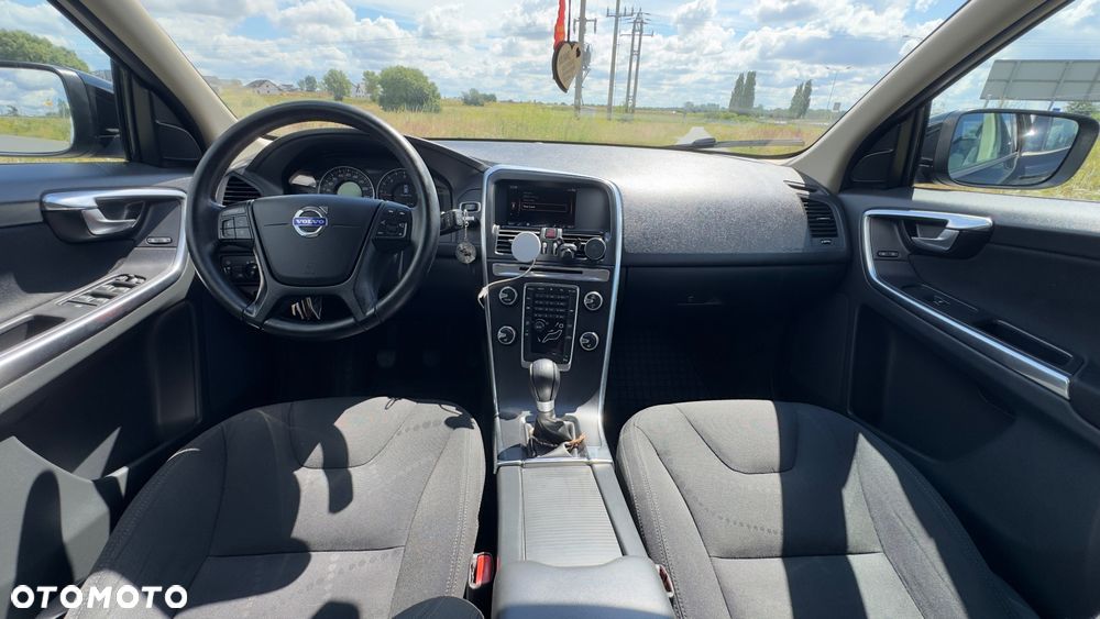 Volvo XC 60 DRIVe Momentum - 16