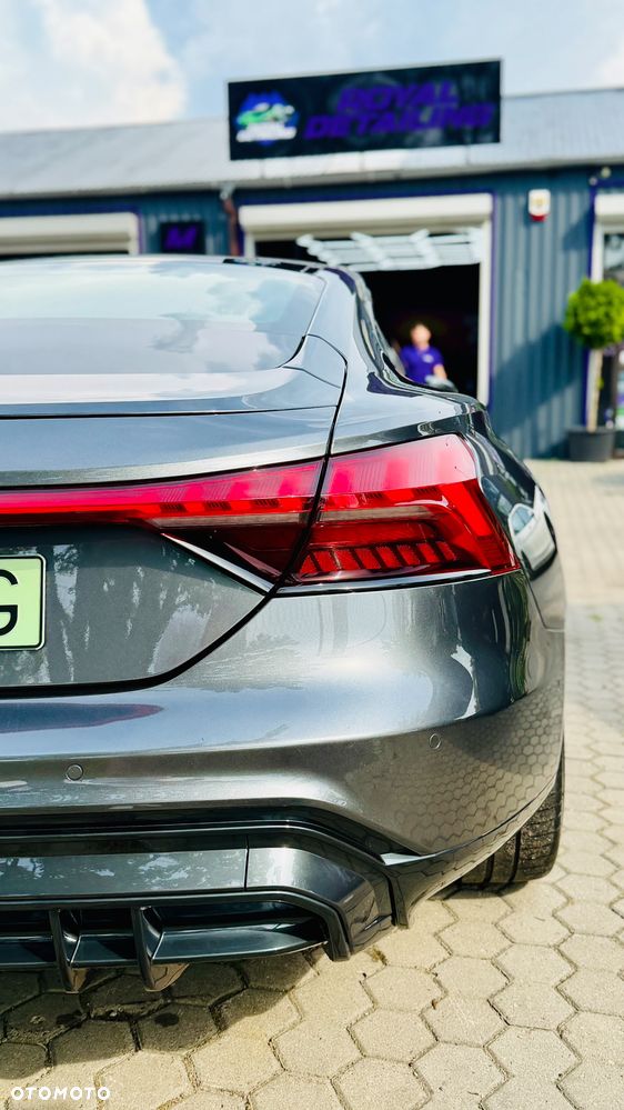 Audi e-tron GT quattro - 8