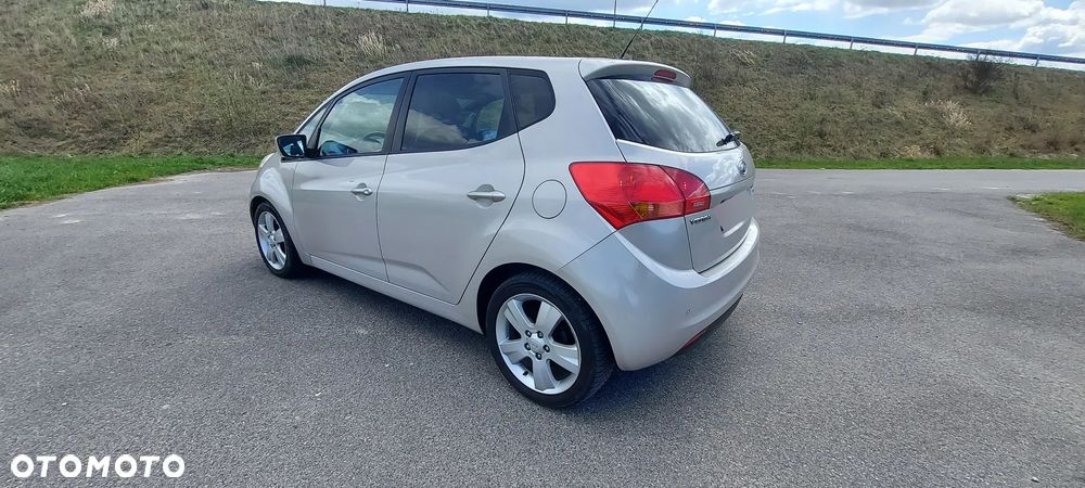 Kia Venga 1.6 CRDi XL - 3