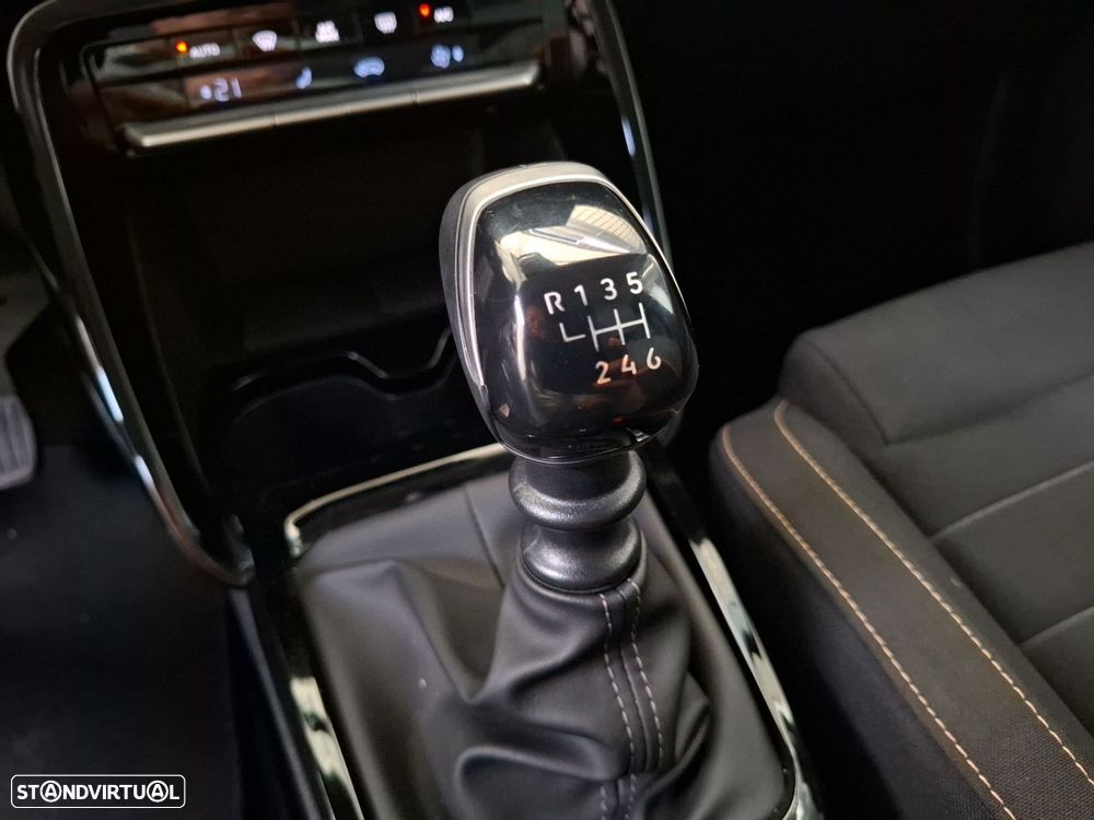 Citroën C3 Aircross 1.2 PureTech Plus - 17