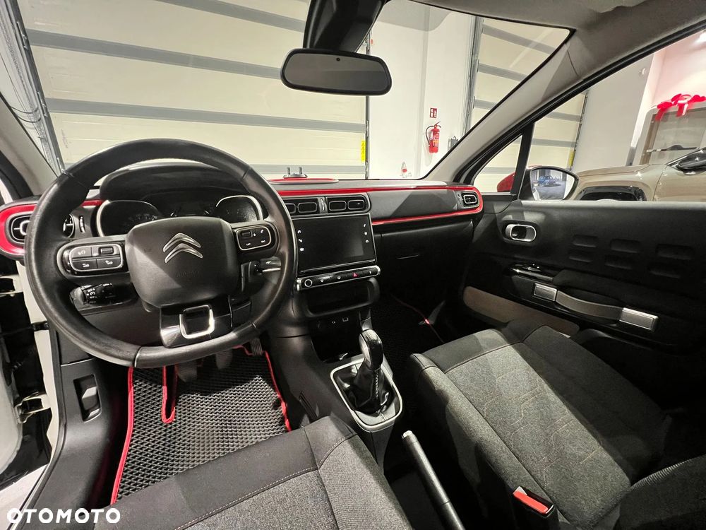 Citroën C3 1.2 PureTech Shine S&S - 6