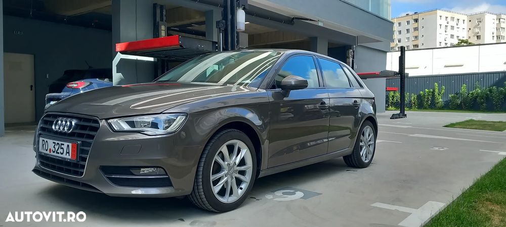 Audi A3 Sportback 1.4 TFSI S tronic Attraction - 9