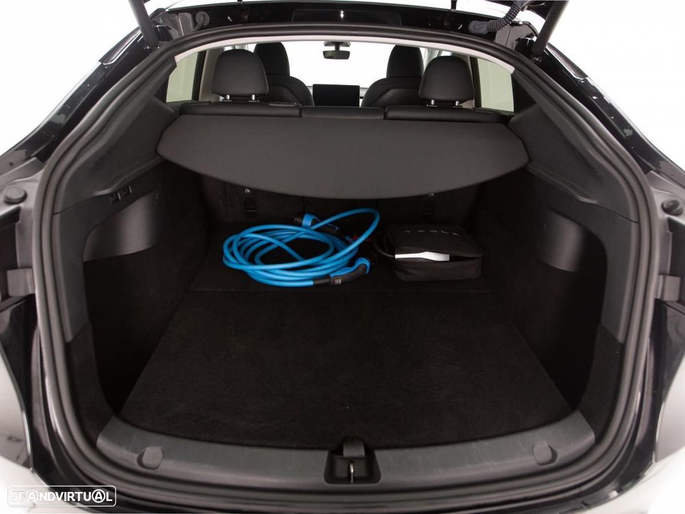 Tesla Model Y RWD - 13