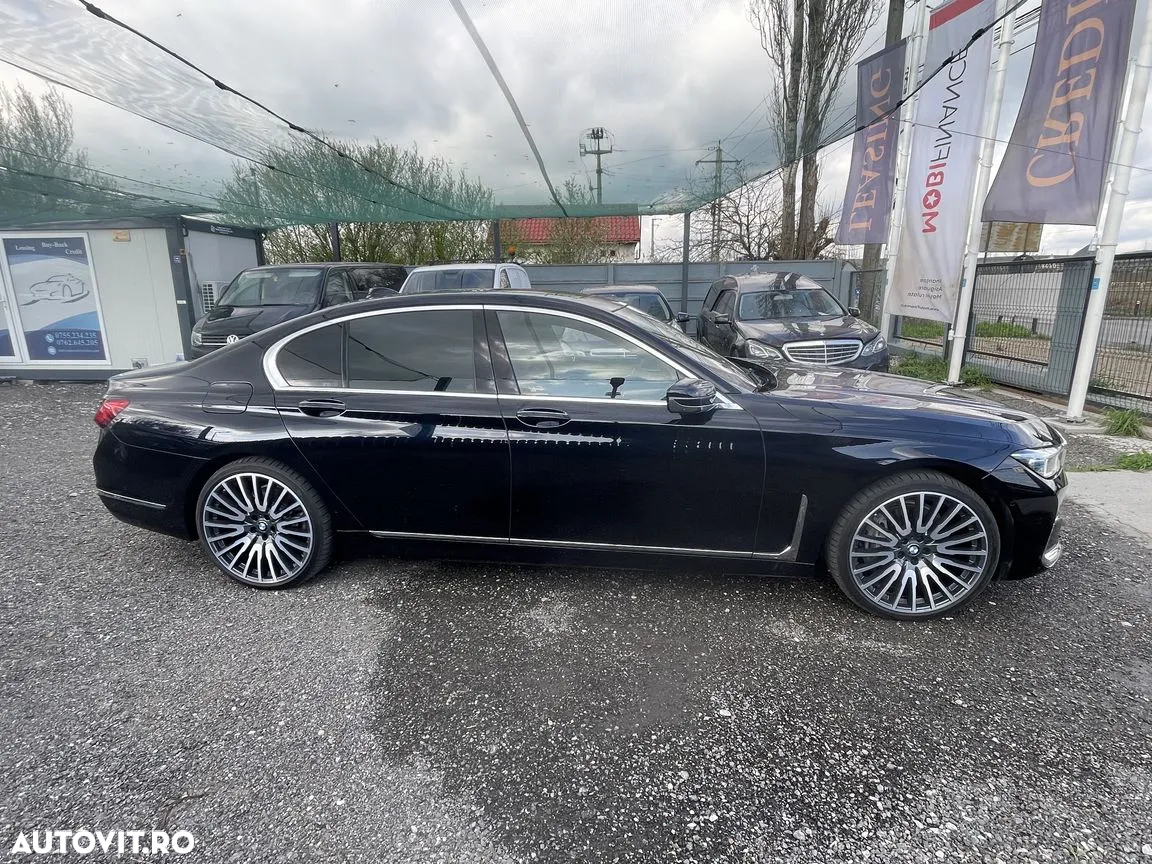 BMW Seria 7 740i - 4