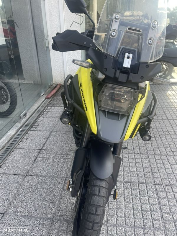Suzuki DL 1050 - 9