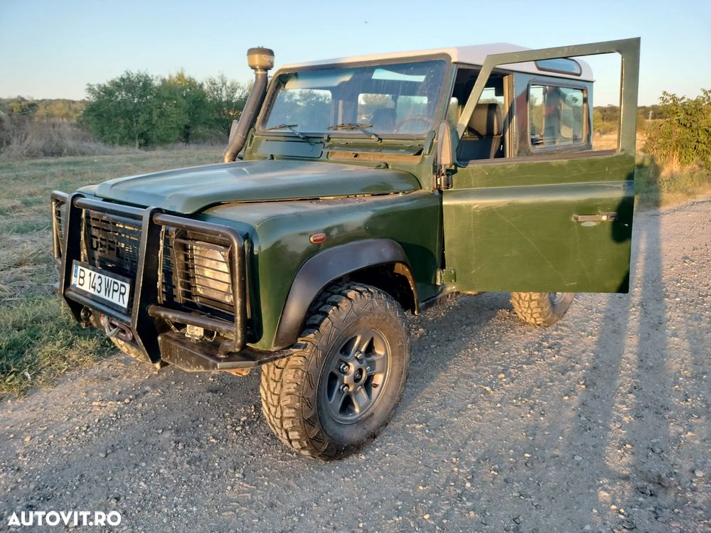 Land Rover Defender 90 Hard Top - 4