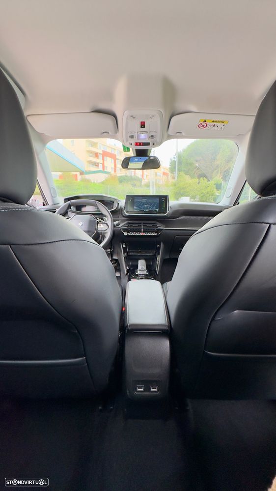 Peugeot 2008 BlueHDi 130 EAT8 Allure Pack - 23