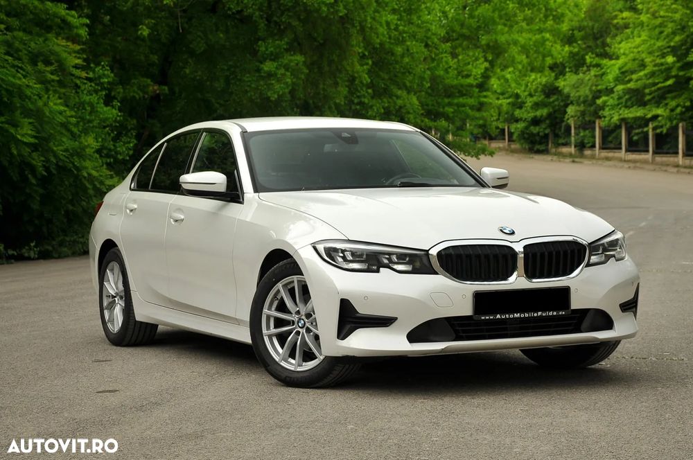 BMW Seria 3 318d Sport Line Shadow - 4