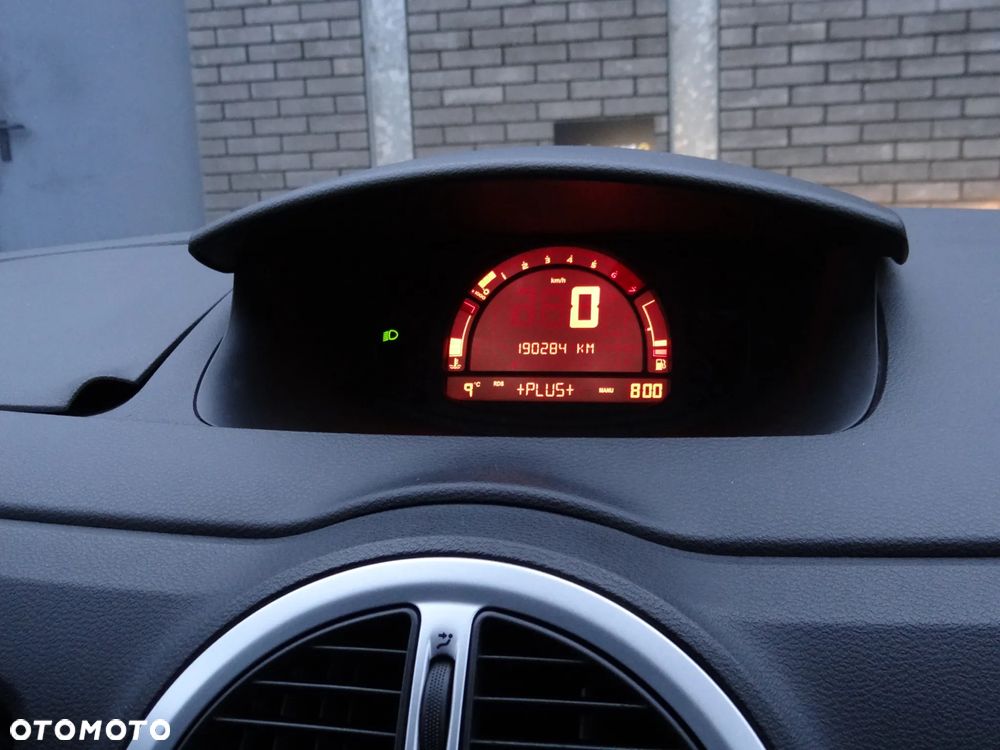 Renault Modus 1.2 16V TCE Limited - 26