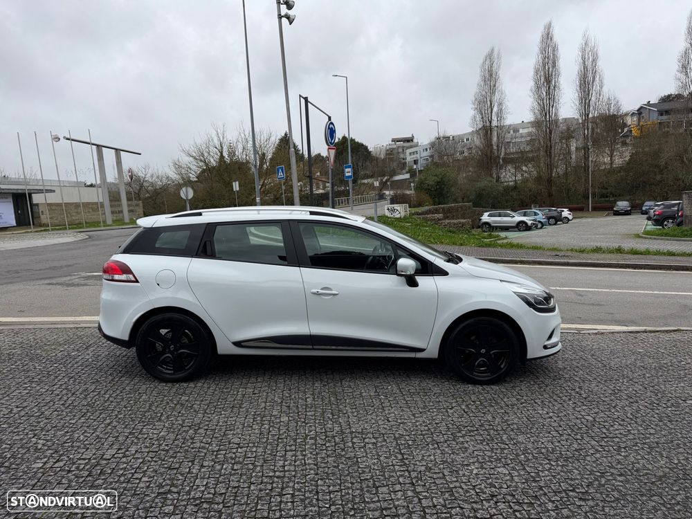 Renault Clio Sport Tourer - 13