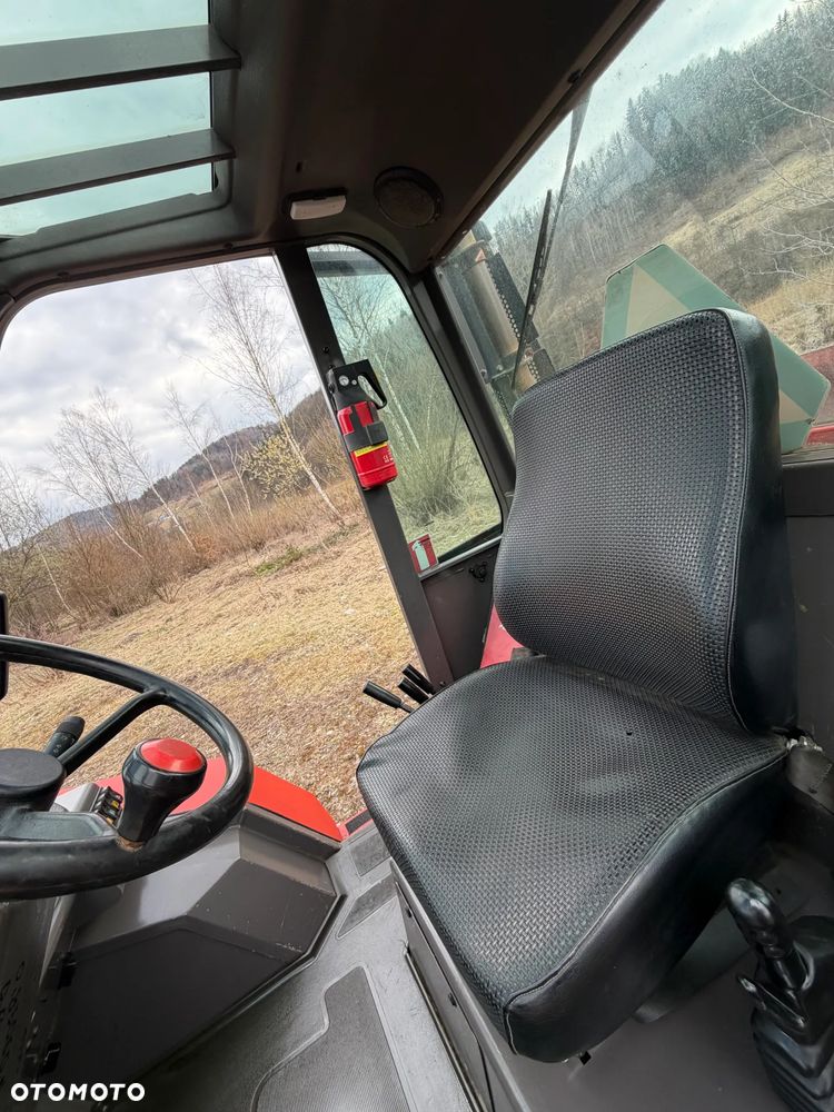 Manitou M30-4 T Wózek Widłowy 4X4 TERENOWY. 1910mtg. Maszyna Jak Nowa! Maszt Triplex WOLNY SKOK! 2016rok. z Norweskiego Gospodarstwa. Silnik PERKINS TURBO 90km. DEKRA Aktualna 2026rok! 3 tony Udzwig! Posuw wideł Hydrauliczny! Jazda REWERS+4 biegi. Ani deka luzów czy wycieków! Zadbana Maszyna! Okazja. Podzespoły jak Nowe tłoczyska suche! 5,5 wys. Podnoszenia - 26