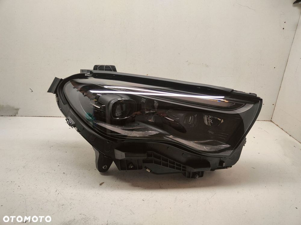 mercedes e klasa w214 digital light lampa prawy przód a2149064202 - 1