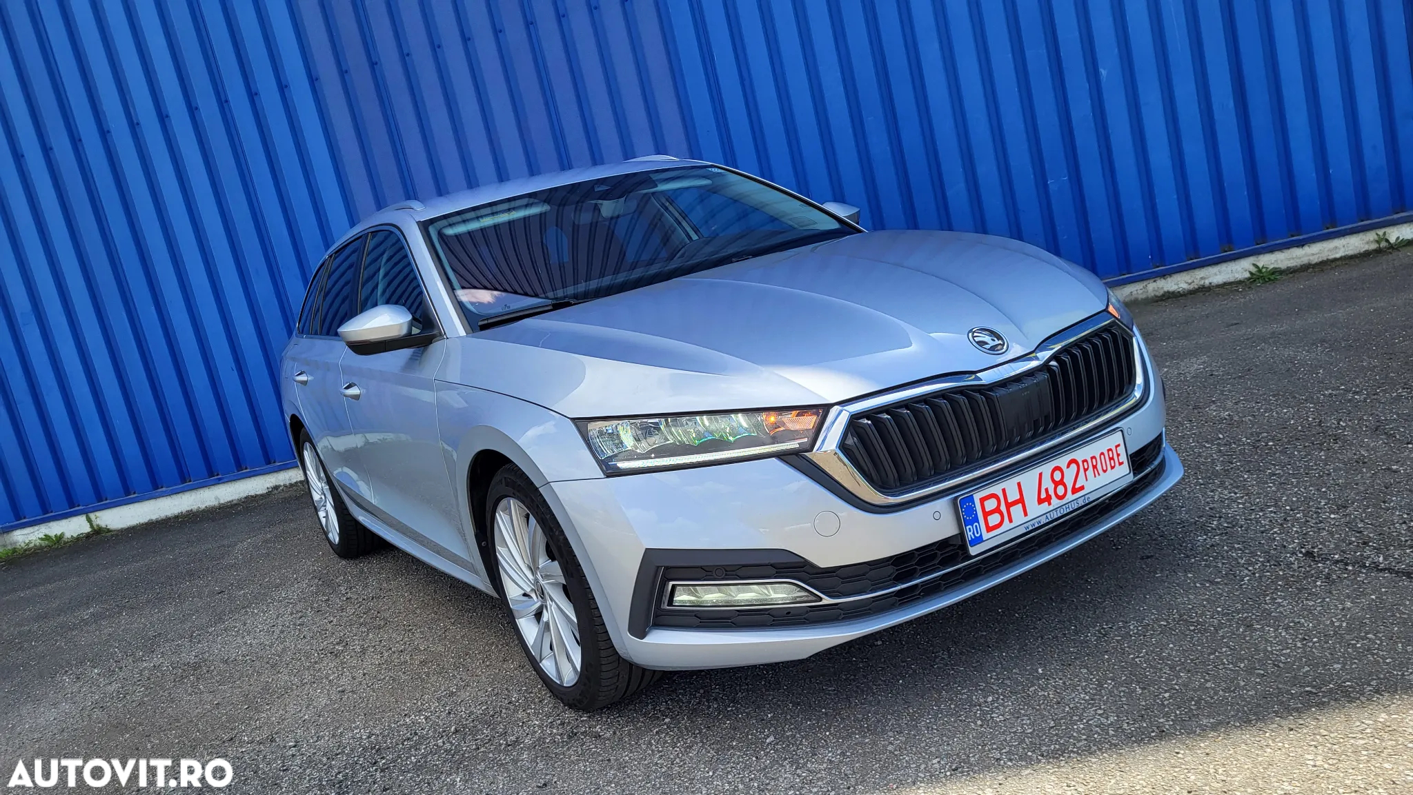 Skoda Octavia Combi 2.0 TDI 4x4 DSG Style - 11