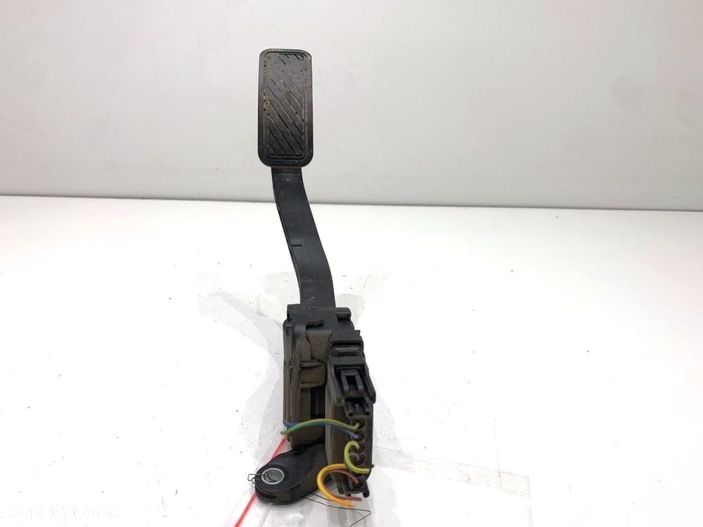 POTENCJOMETR GAZU  FORD TRANSIT COURIER B460 Nadwozie pełne/minivan 2014 - 2022 1.0 EcoBoost 74 kW - 1