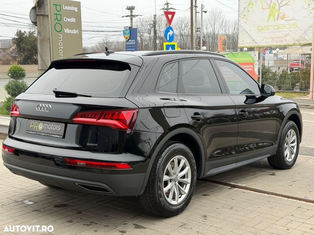 Audi Q5 2.0 40 TDI quattro S tronic Design - 7