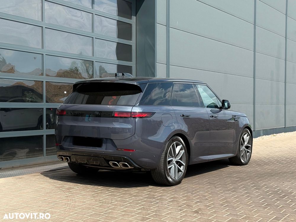 Land Rover Range Rover Sport 4.4 V8 P530 First Edition - 4