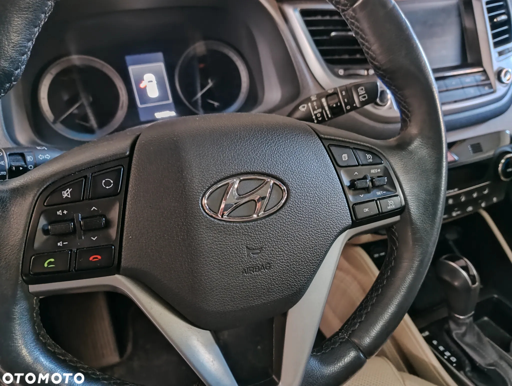 Hyundai Tucson 1.7 CRDI BlueDrive Premium 2WD DCT - 16
