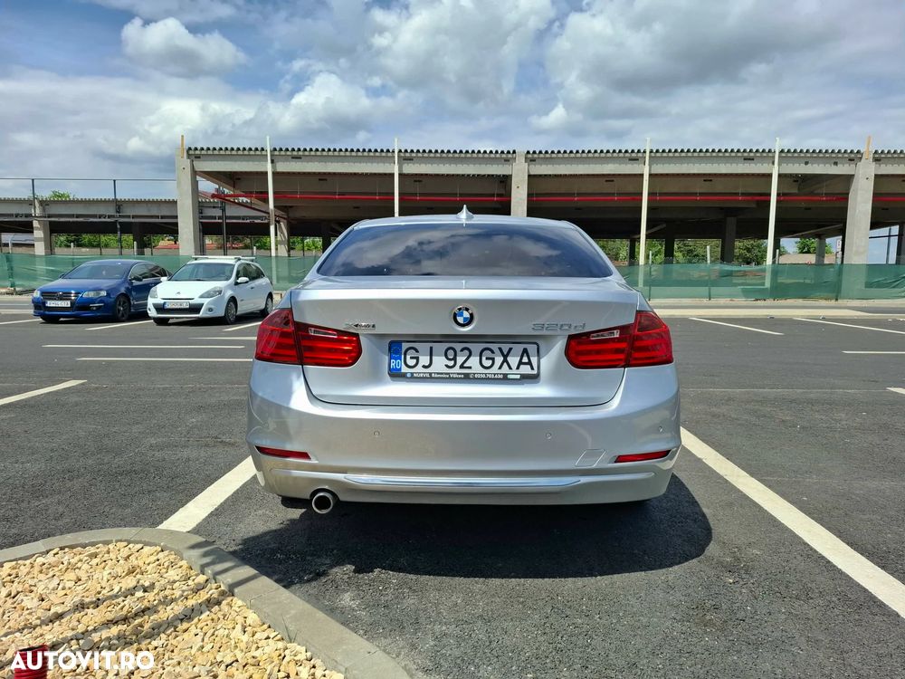 BMW Seria 3 320d xDrive - 4