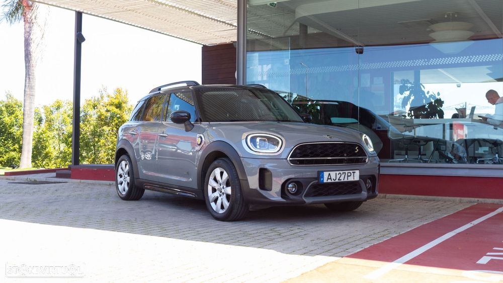 MINI Countryman Cooper SE ALL4 Auto - 2