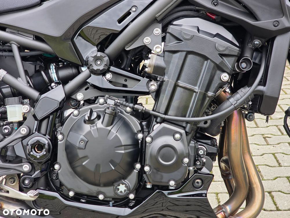 Kawasaki Z 900 - 10