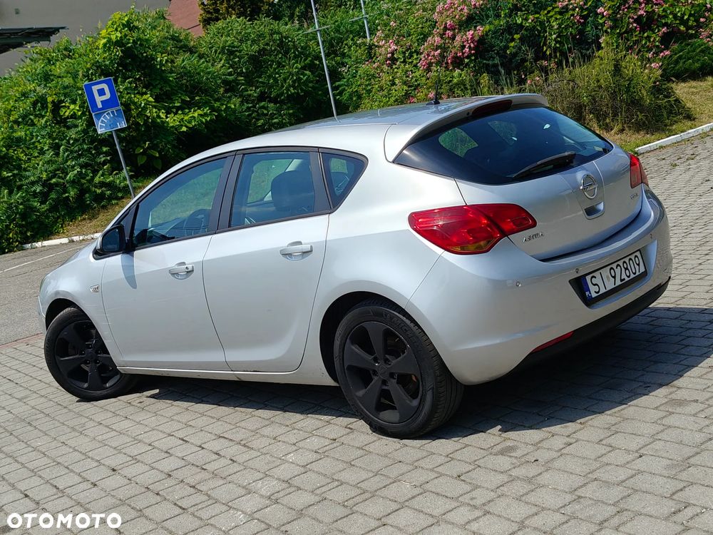 Opel Astra 1.7 CDTI Cosmo - 1