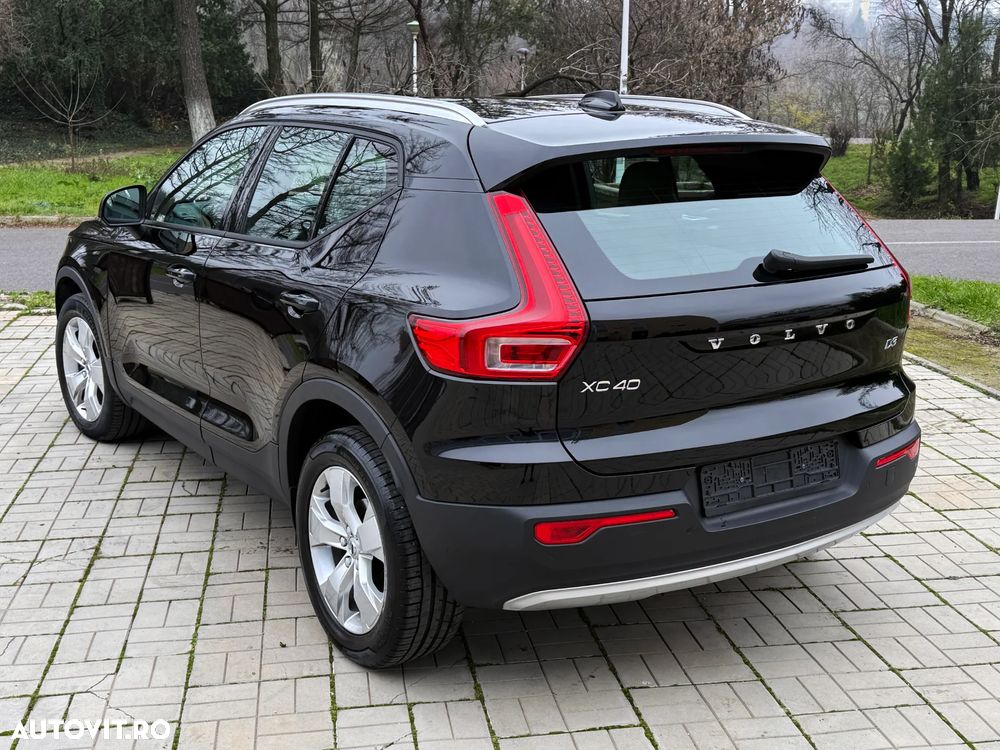 Volvo XC 40 T2 AT8 Momentum - 13
