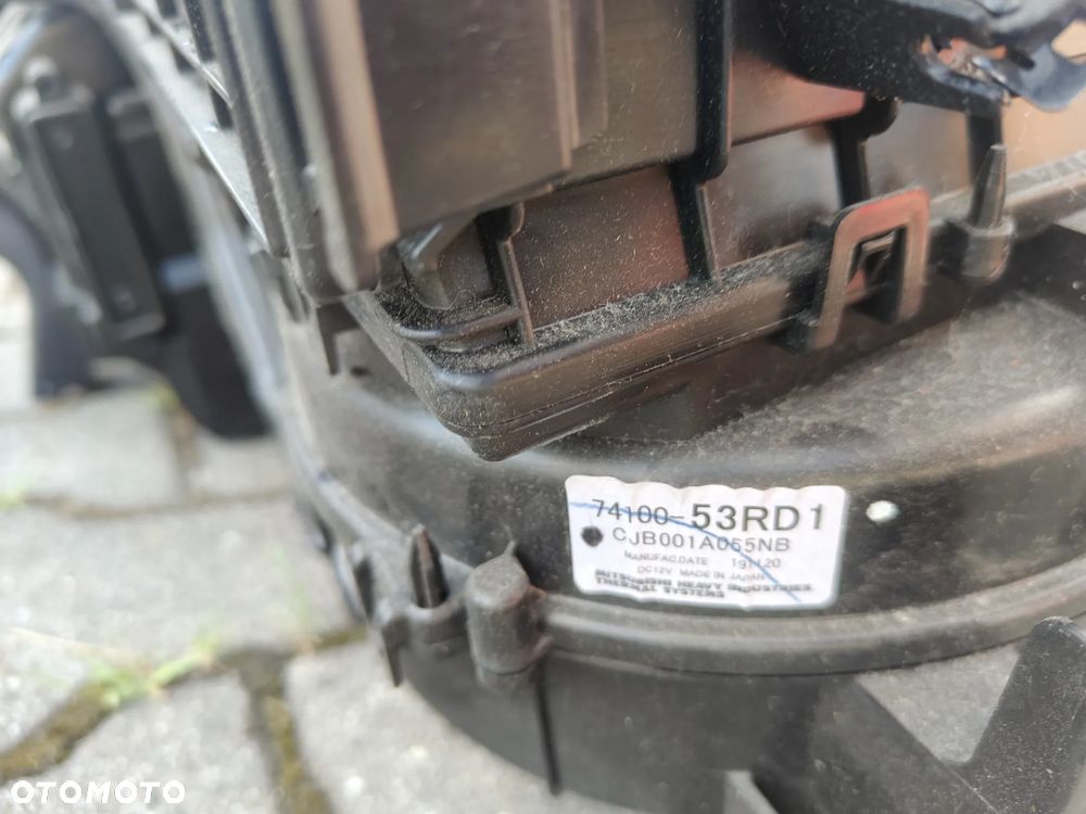 Suzuki Swift Mk8 nagrzewnica Europa - 4