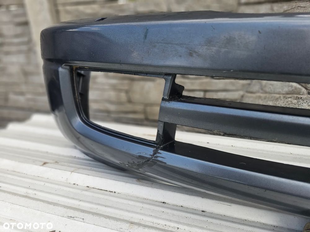 Toyota Land cruiser 90 ZDERZAK PRZOD - 11