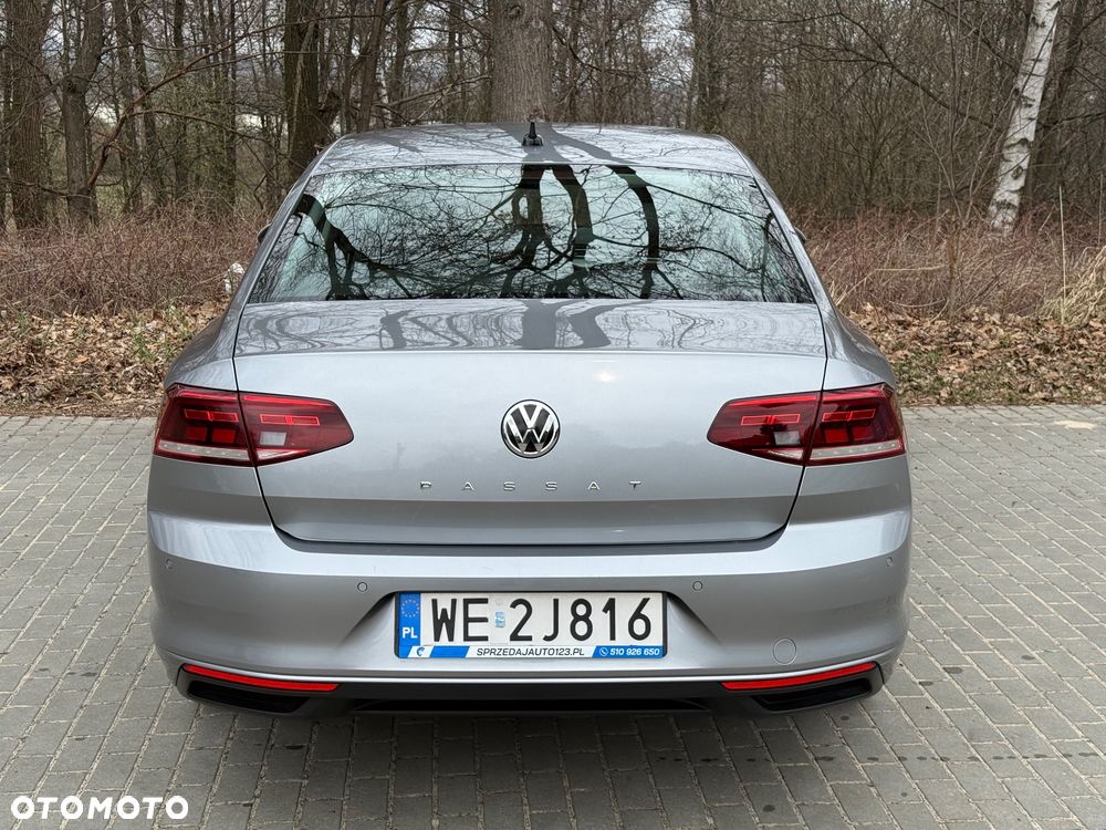 Volkswagen Passat 2.0 TDI EVO Business DSG - 30