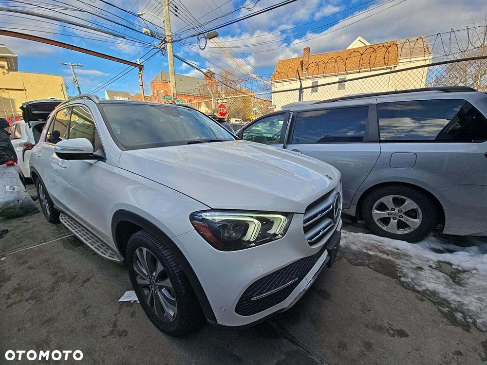 Mercedes-Benz GLE - 1