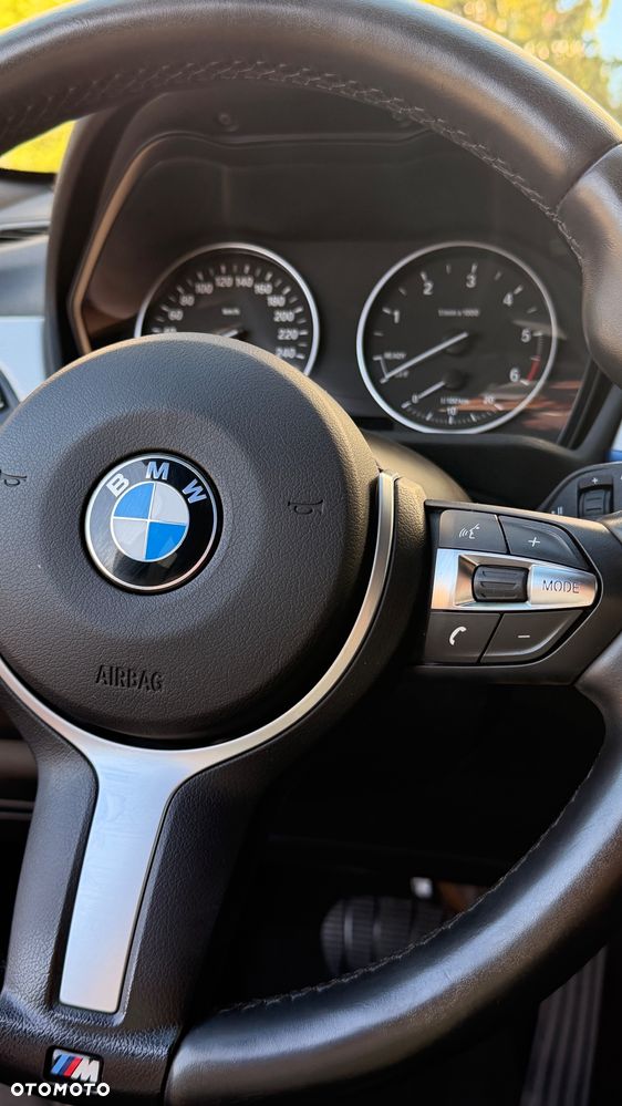 BMW X1 xDrive18d - 13