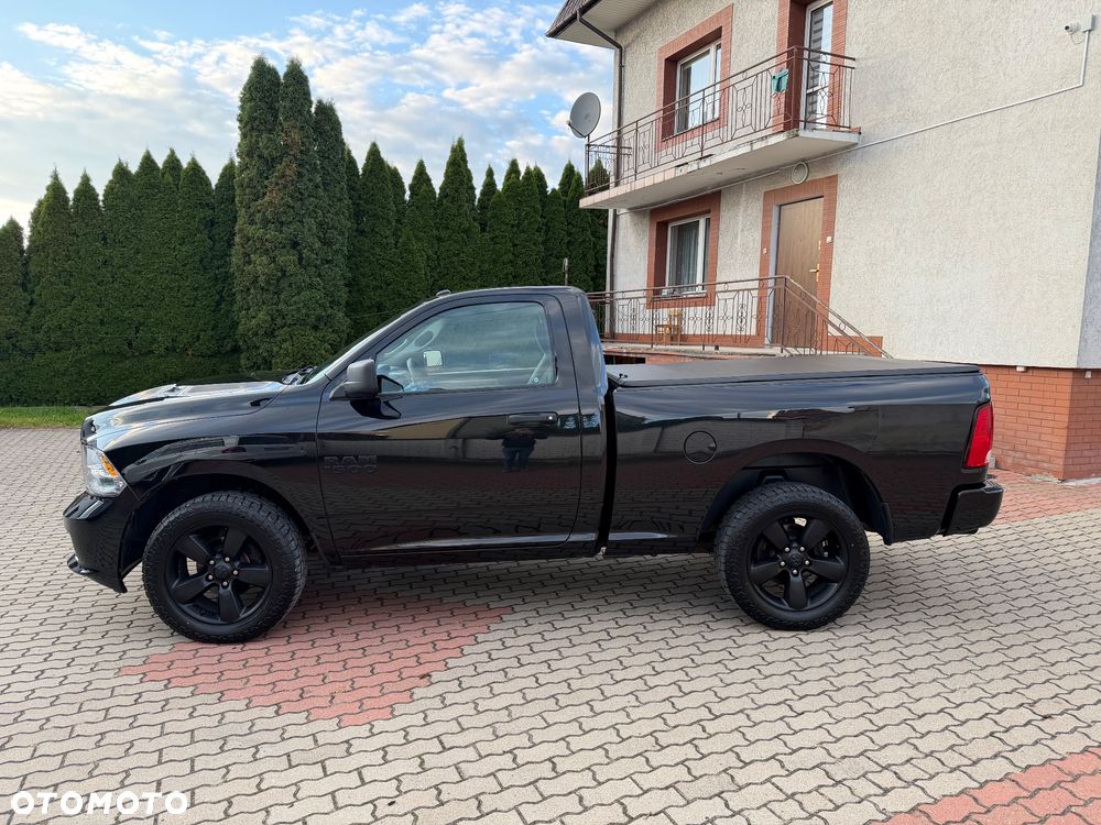 Dodge RAM - 8