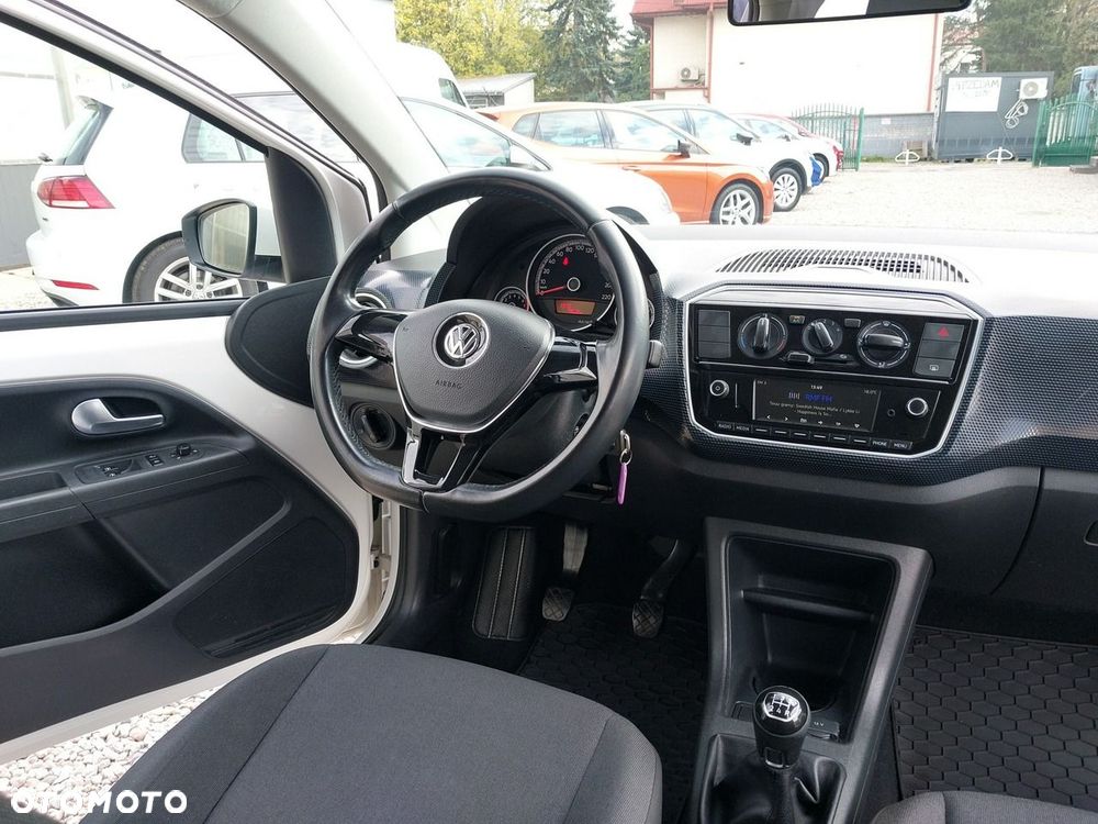 Volkswagen up! - 18