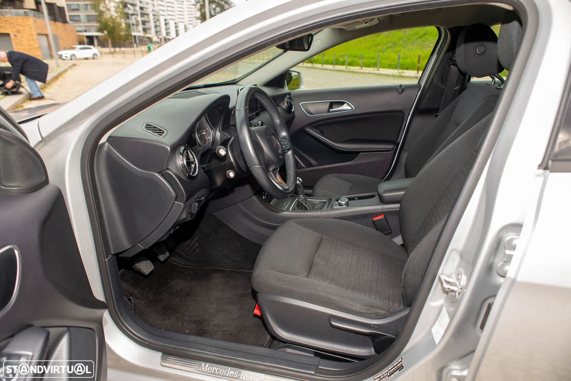 Mercedes-Benz A 180 d Urban - 11