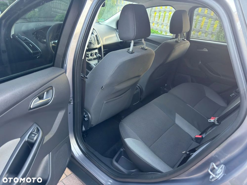 Ford Focus 1.6 TI-VCT Champions Edition - 8