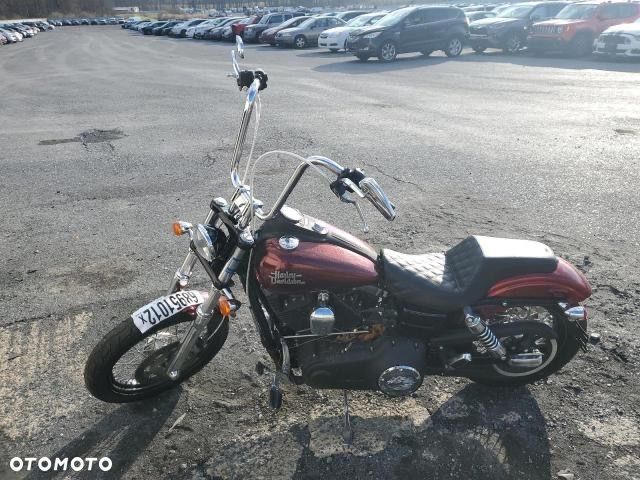 Harley-Davidson Dyna Street Bob - 16