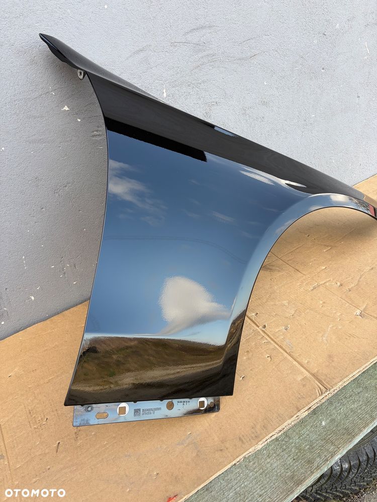 Błotnik przedni prawy Mercedes C klasa 206 - 3