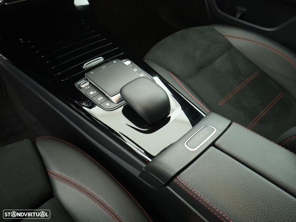 Mercedes-Benz A 250 e 8G-DCT Edition AMG Line - 9