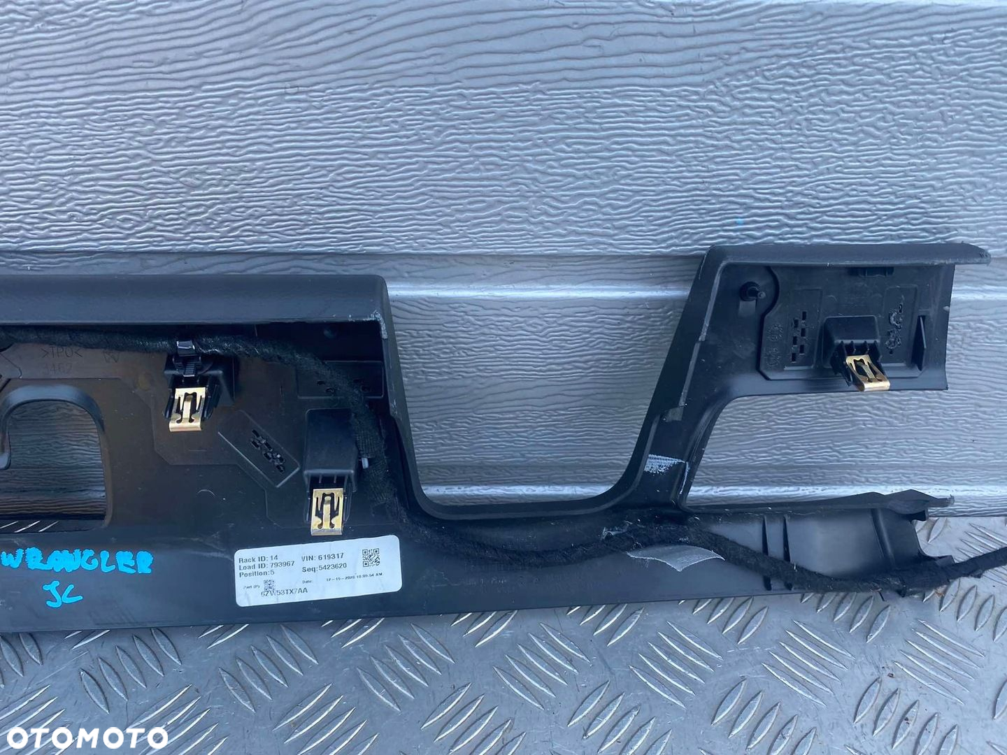 JEEP WRANGLER JL PLASTIK DACH NAD SZYBE PRZÓD OSŁONA 6ZW53TX7AA - 6