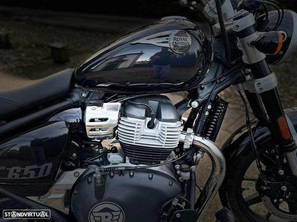 Royal Enfield Super Meteor 650 - 4