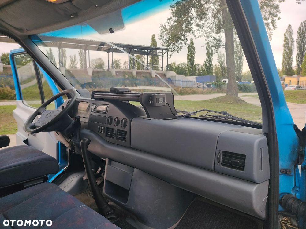 Mercedes-Benz sprinter - 16