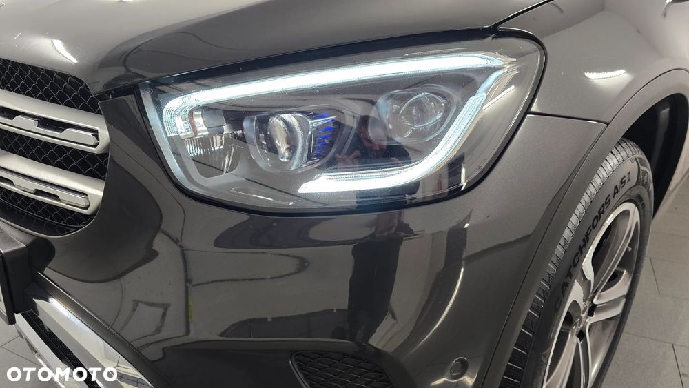 Mercedes-Benz GLC 300 de 4Matic 9G-TRONIC AMG Line Plus - 11