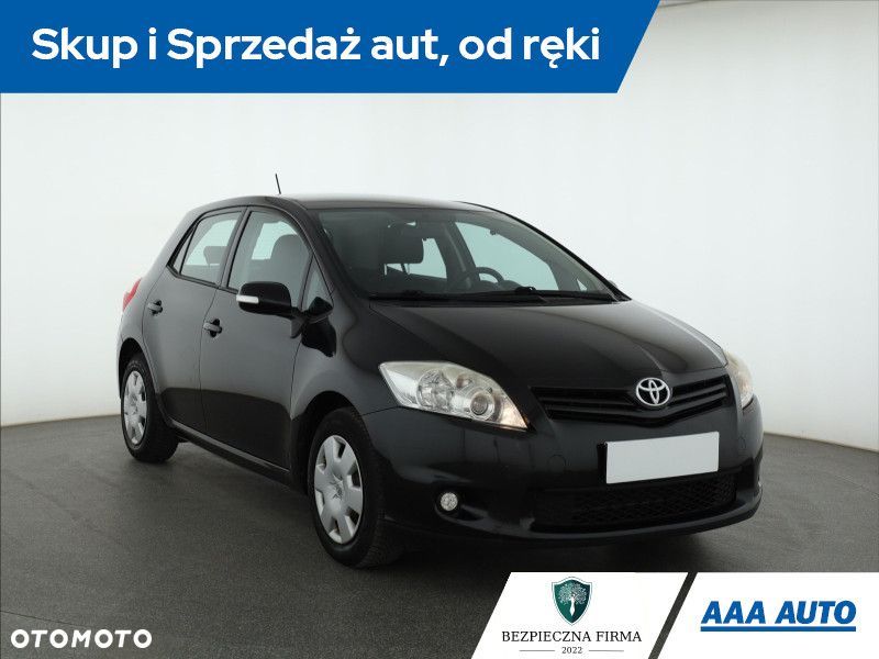Toyota Auris - 3