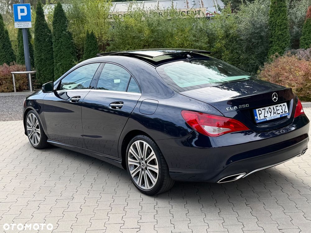Mercedes-Benz CLA - 10