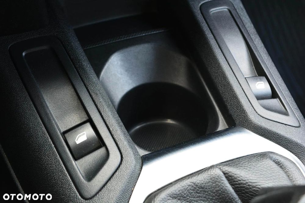 Peugeot 301 1.6 VTi Active EU6 - 16