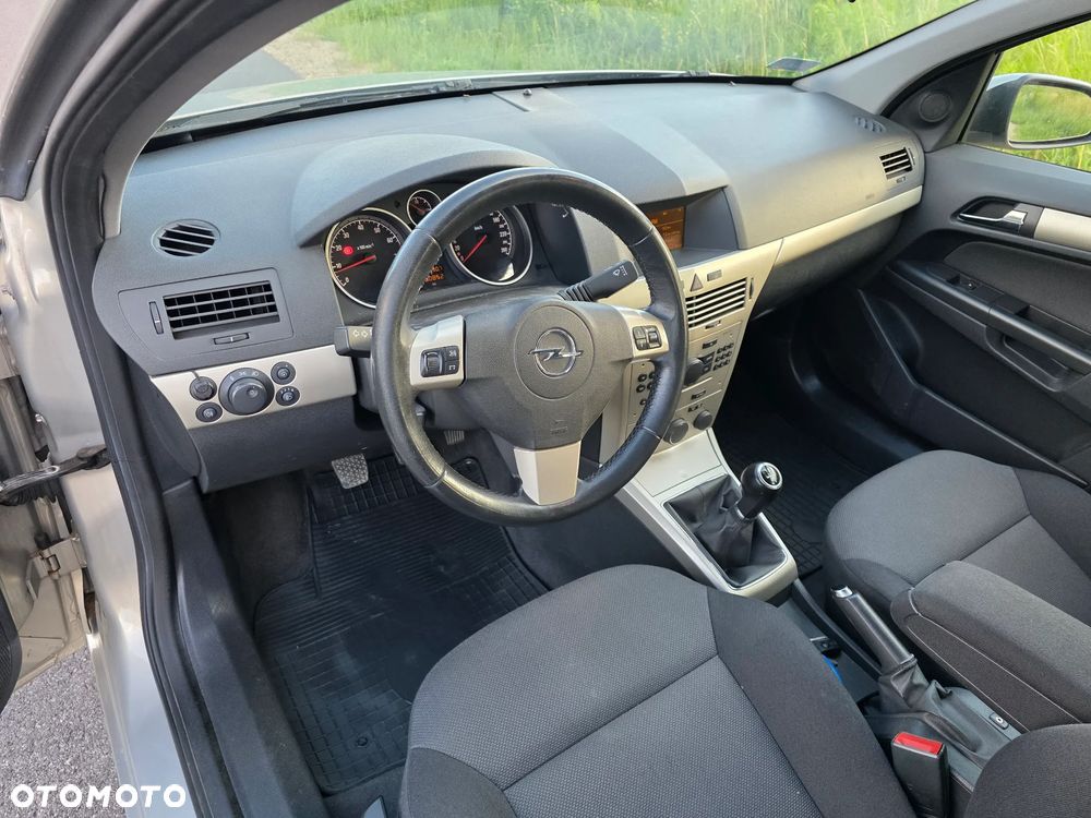 Opel Astra 1.4 Enjoy - 12