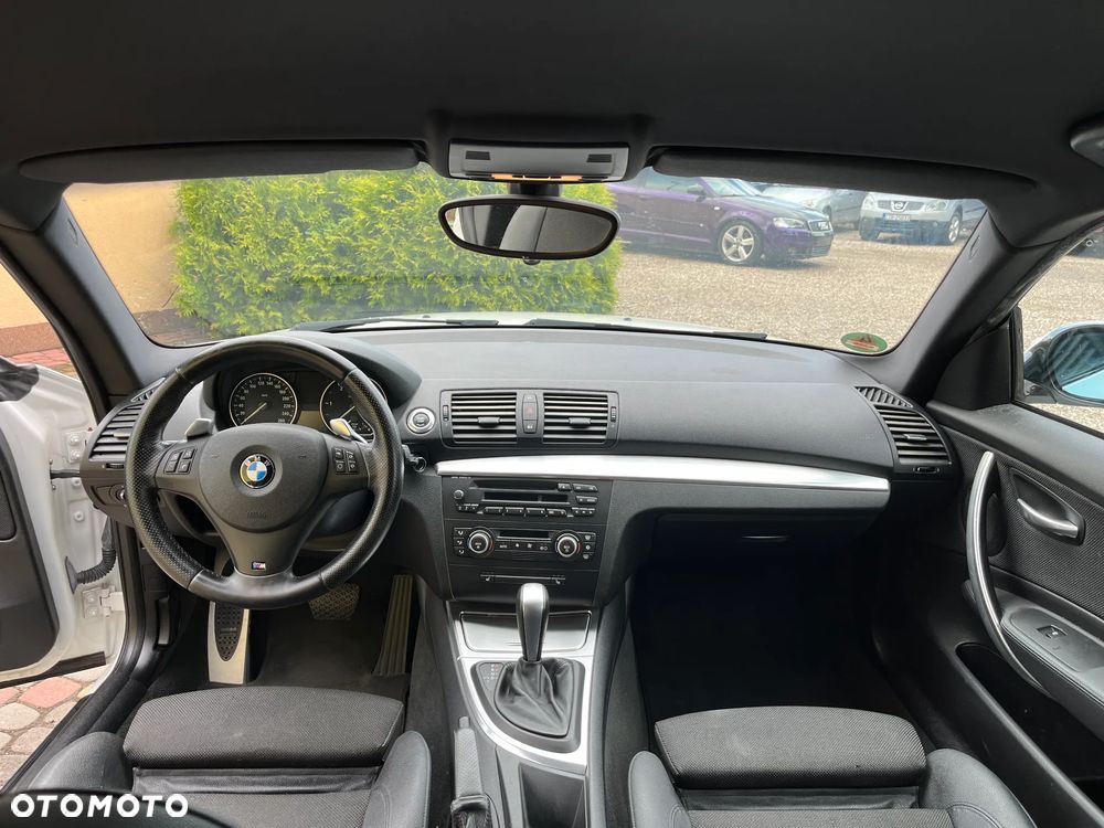 BMW Seria 1 123d DPF Edition Sport - 11