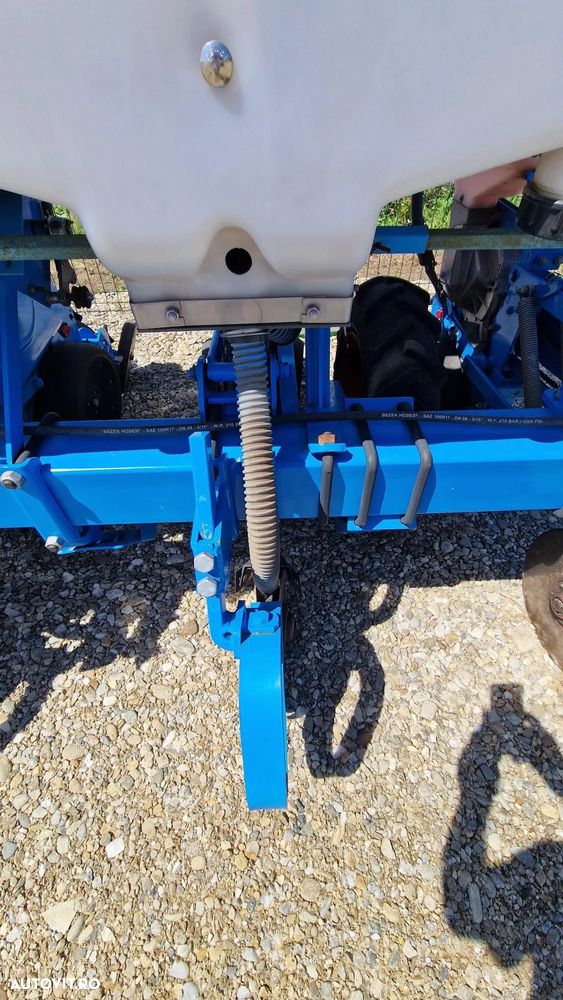 MONOSEM NG+4 6R 2X270 PRO CS4200 RCO MICROSEM SEMANATOARE PRASITOARE CU DISCURI - 9